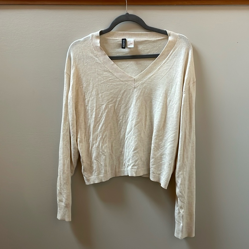 H&M Shirt - Picture 1 of 2